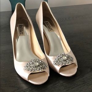 BLUSH SATIN BADGLEY MISCHKA HEELS
